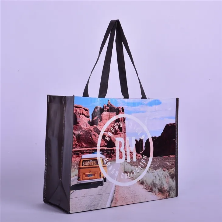 Merkkimerkityt kuitukangaskassit