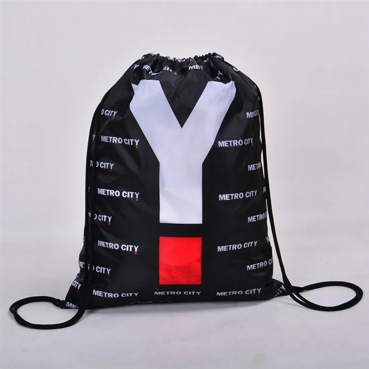 Suuri kiristysnyörillinen kantoreppu