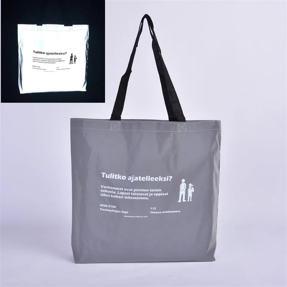 Korkea heijastava ostoskassi